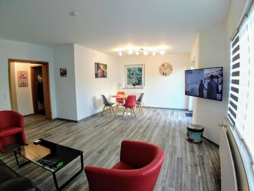 Exklusive Ferienwohnung Mit Terasse Und Garten In Einbeck, Zentrum! Neu!! Exterior photo